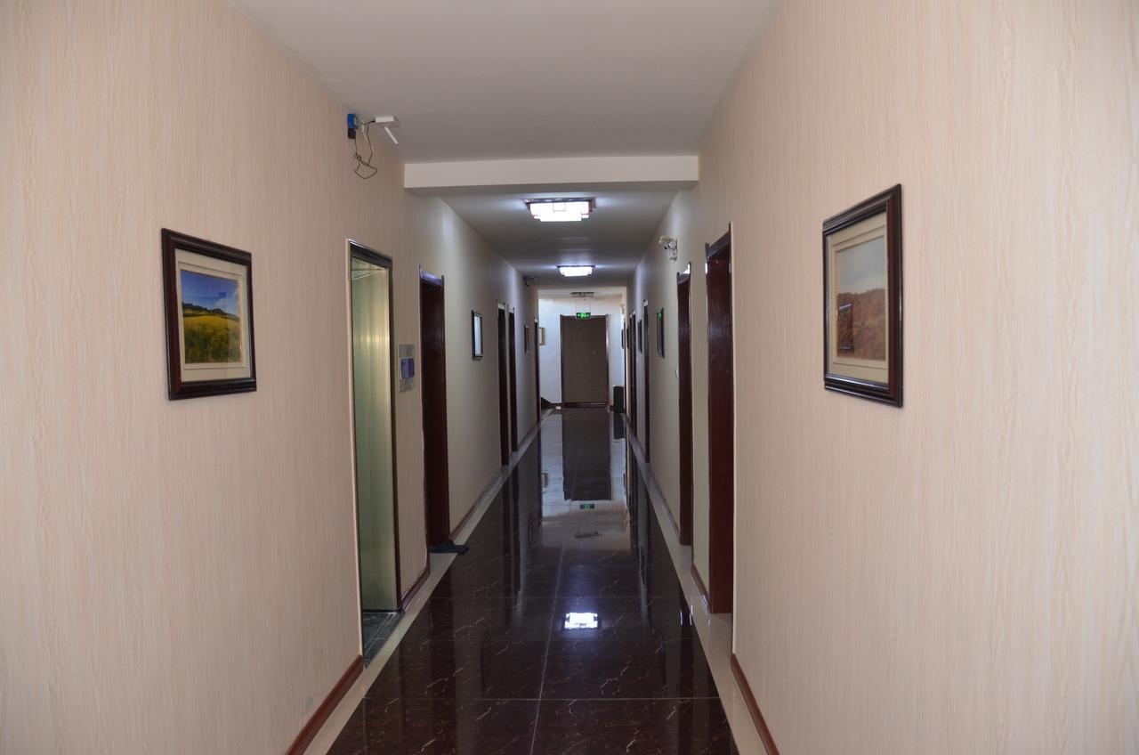 The Silk Road Travelers Hostel Zhangye Esterno foto