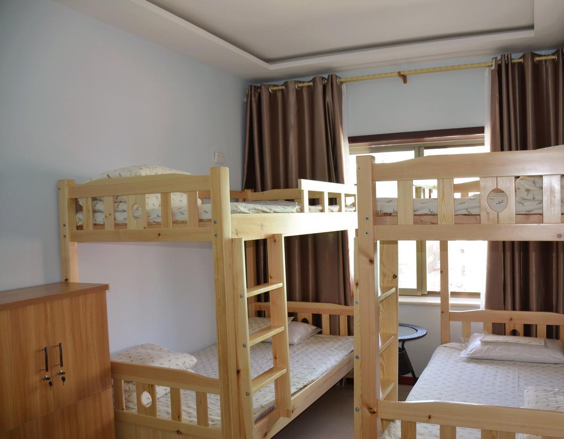 The Silk Road Travelers Hostel Zhangye Esterno foto