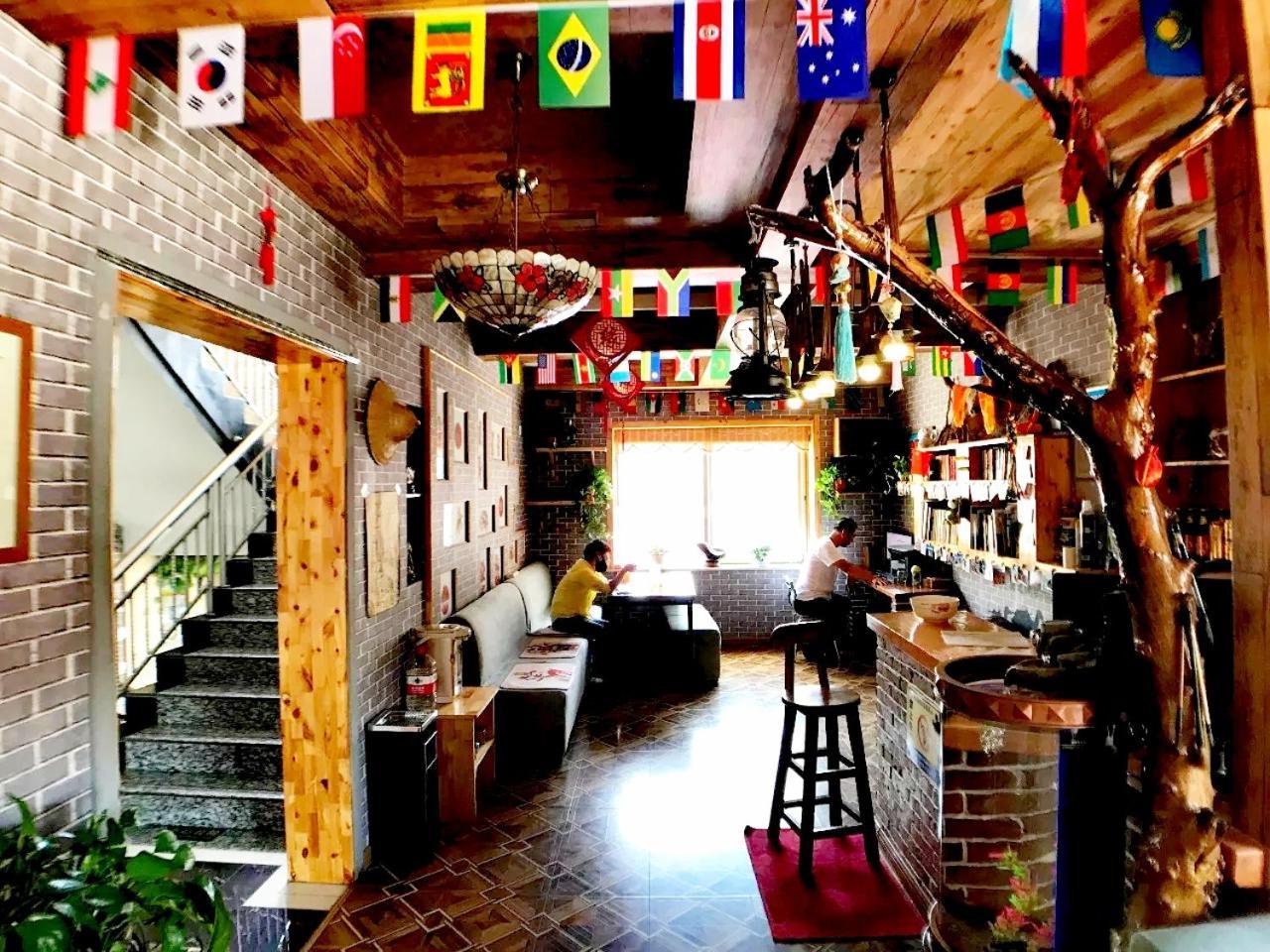 The Silk Road Travelers Hostel Zhangye Esterno foto